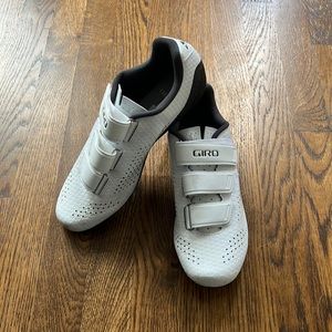 Giro biking shoes
